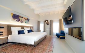 Bergamo Inn 21